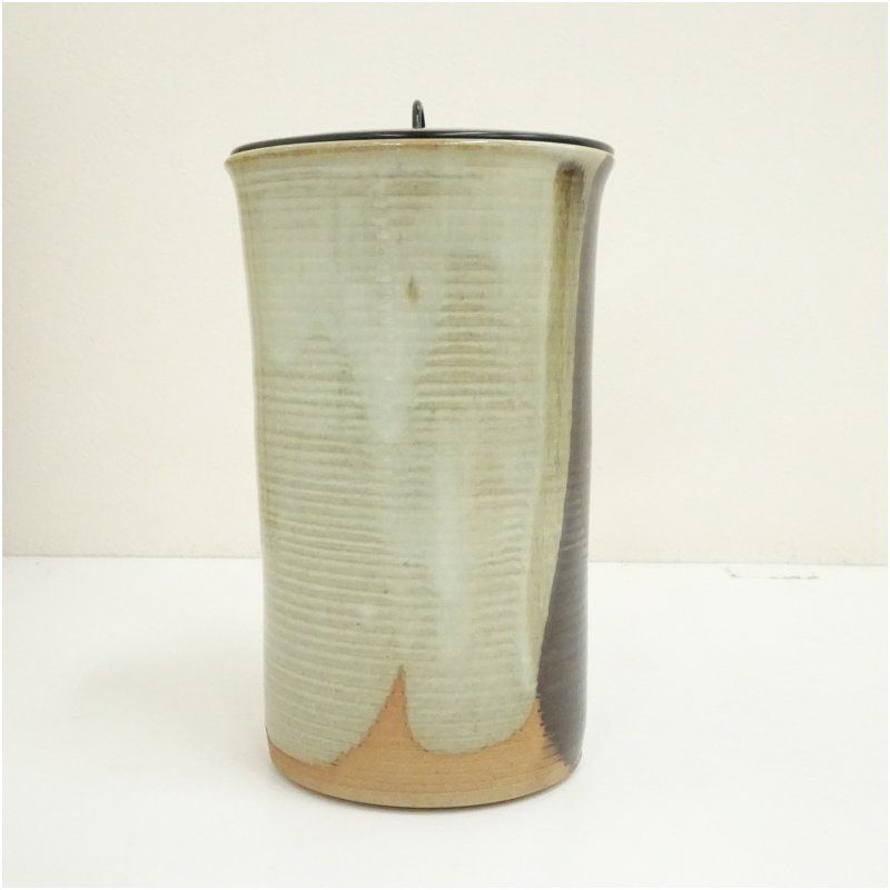 【茶道具】阿漕焼 福森比路志作　比路志造 高取四方耳付水指 水指109 阿漕焼 福森比路志造 高取片身変り細水指（共箱）