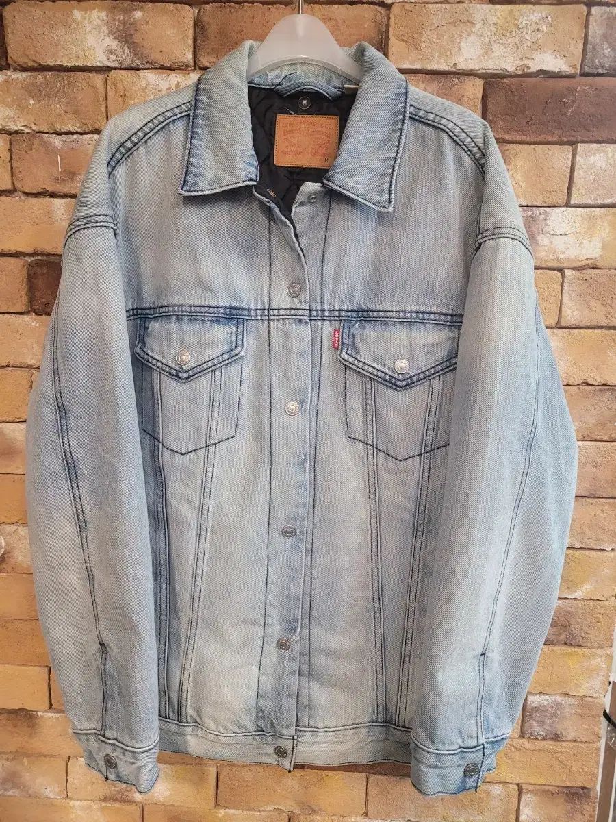 【雷市場（ポンジャン）商品韓国直送】 LEVI'S(リーバイス) キルティング デニムジャケット 105