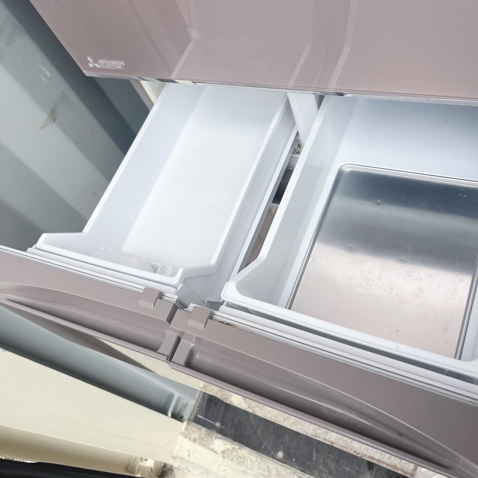 ラベンダーピンク5ドア冷蔵庫