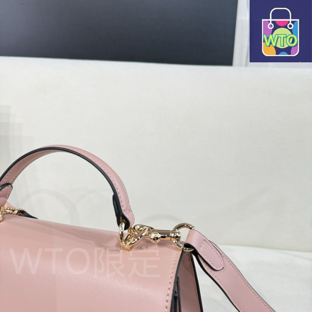 斜め掛けハンドバッグ