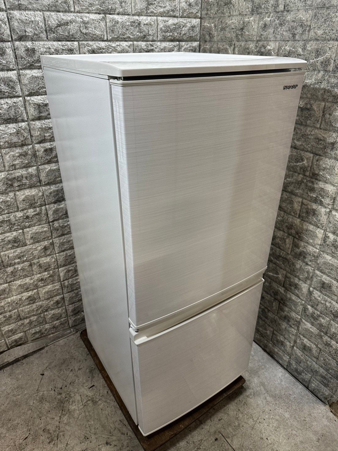 6ヶ月保証付き！冷蔵庫 シャープ SJ-D14F 2020年製 未使用」 SHARP