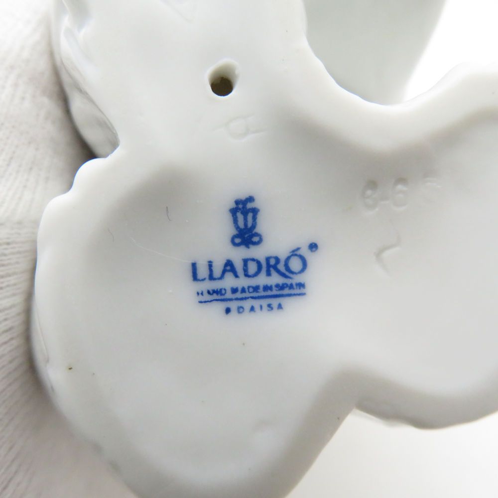 LLADRO シロクマ 置物 陶器 美品 LLADRO リヤドロ シロクマ フィギュリン 置物 陶器人形