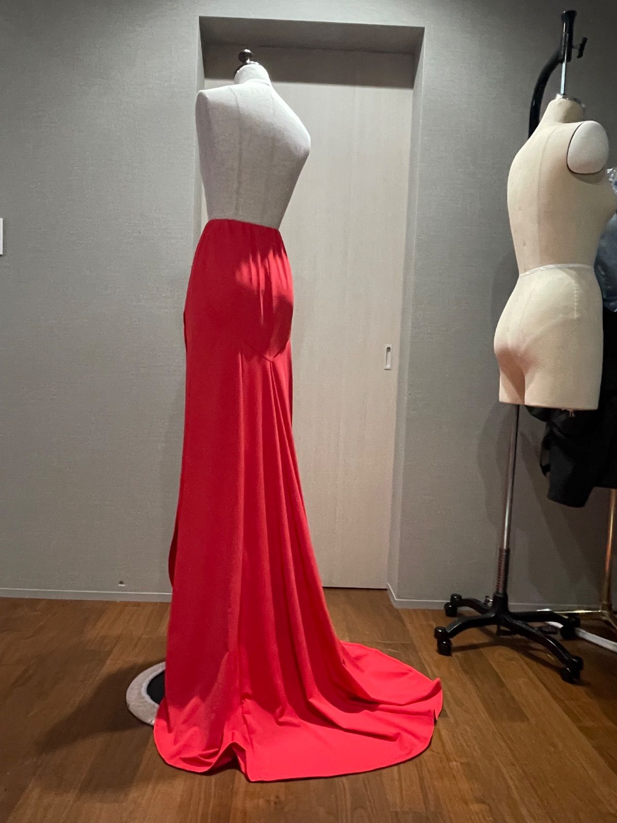 洗えるスカート朱赤1枚 1月リニューアル品