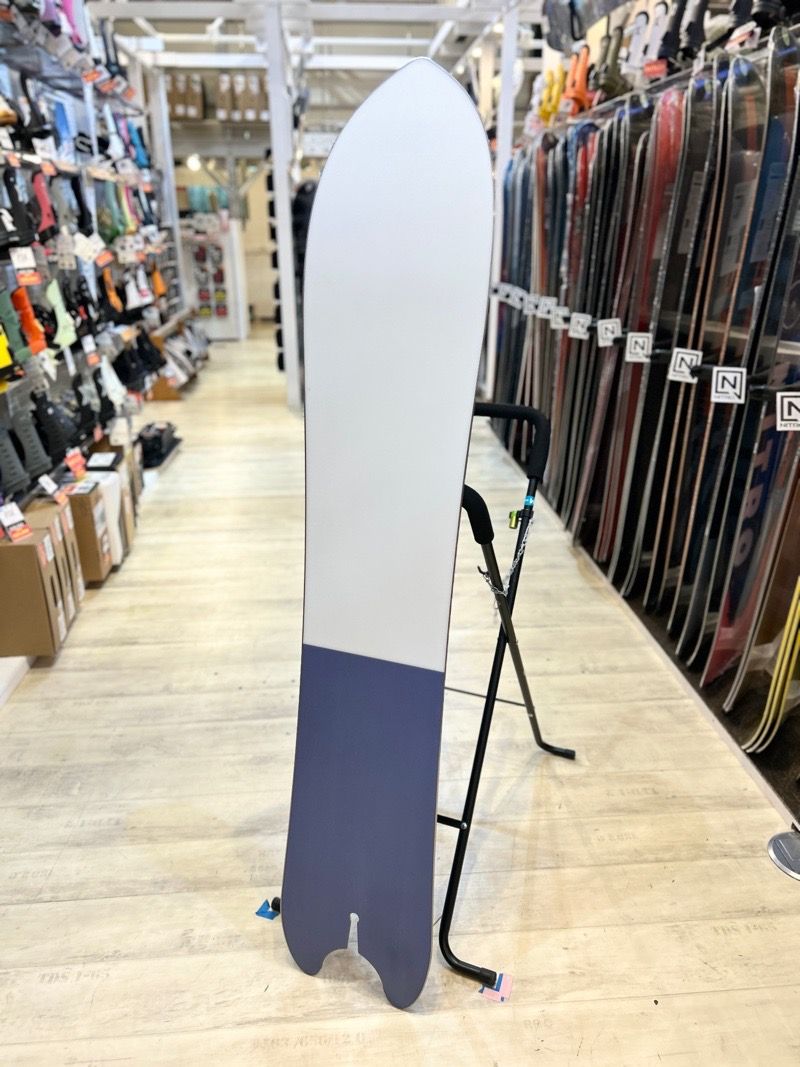 V9パウダーボード V9 POWDER BOARD 156cm ボード