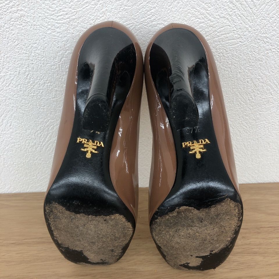 PRADA プラダ パンプス バイカラー スクエアトゥ エナメル PRADA プラダ パンプス バイカラー スクエアトゥ エナメル