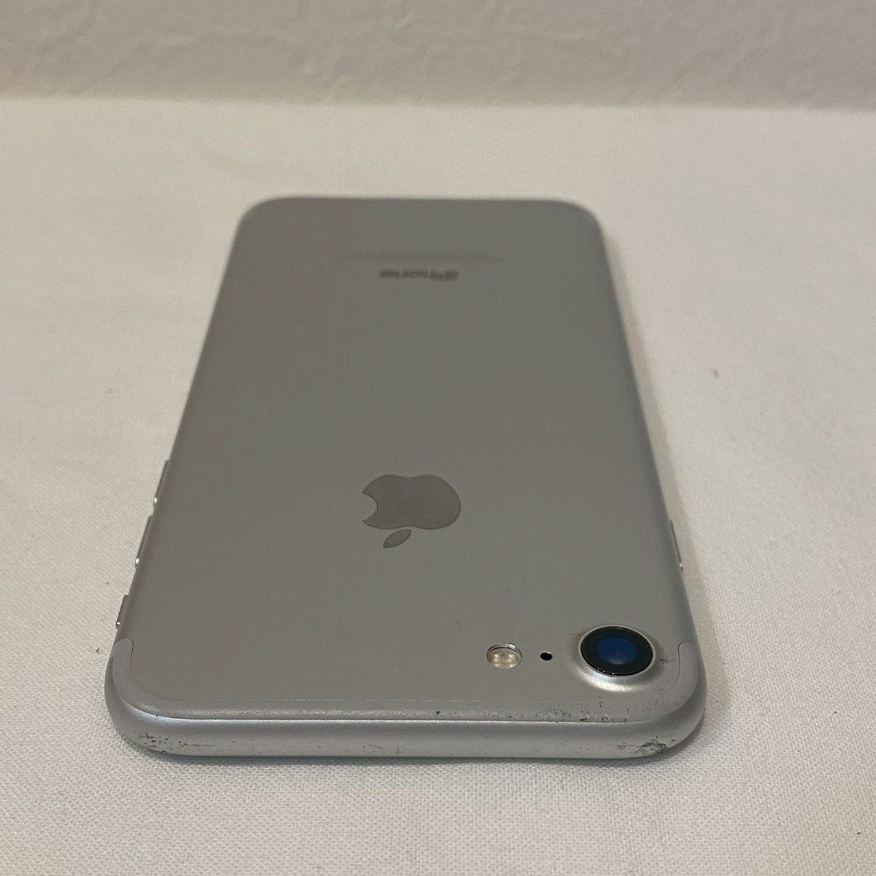 【美品】iPhone7 128GB(A1779) SIMロック解除済】SoftBank iPhone7 128GB A1779 (MPRX2J/A