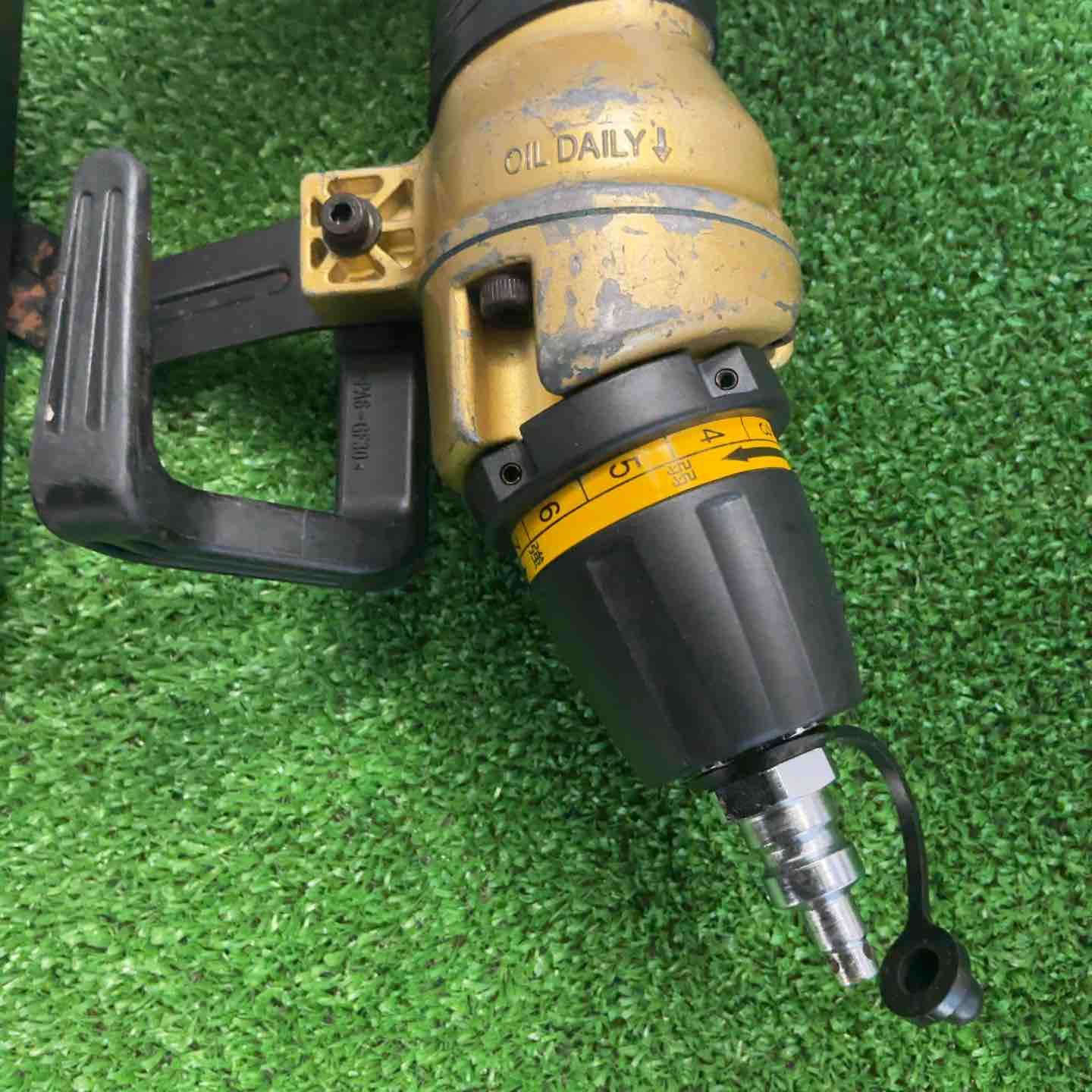 高圧フロアタッカ