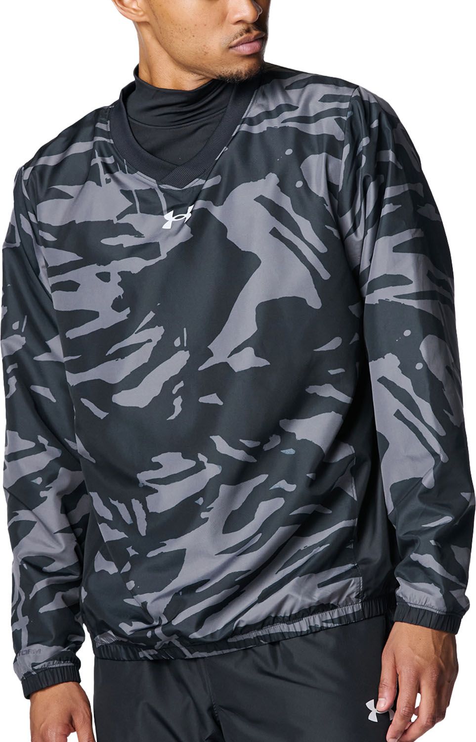 アンダーアーマー UNDER ARMOUR 野球-ソフトボール UA NOVELTY V-NECK JACKET メンズ ジャケット アウター 撥水 Vネック 裏メッシュ 部活 クラブ 練習 トレーニング 6007971 001 BLACK