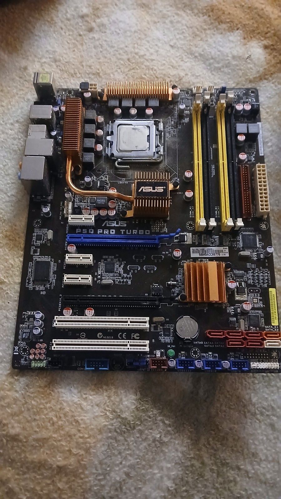 ASUS P5Q PRO ターボ LGA775 ソケット Intel マザーボード