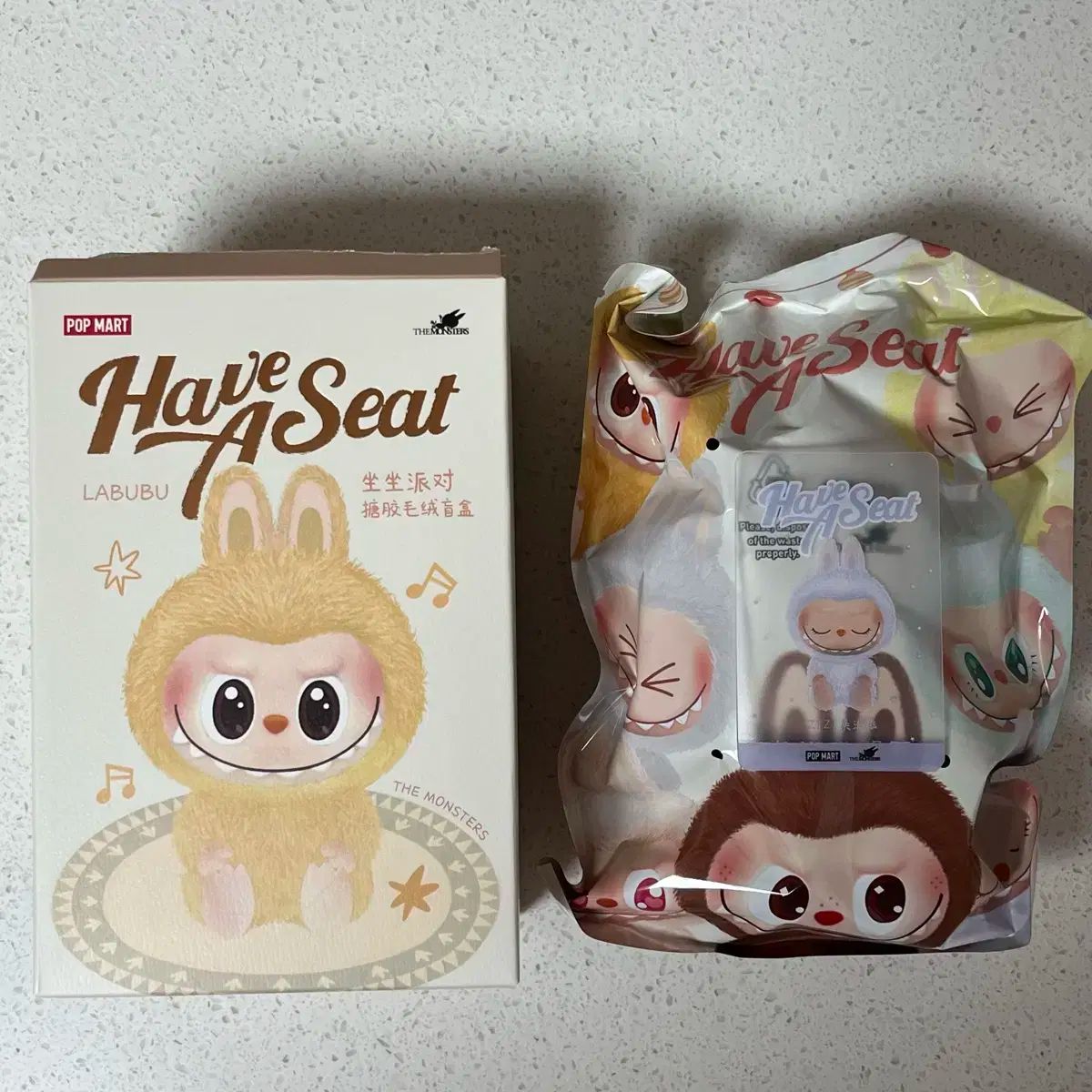 Labubu(ラブブ） 私と一緒に 同様に 遊ぼう ジジ () 売ります zizi