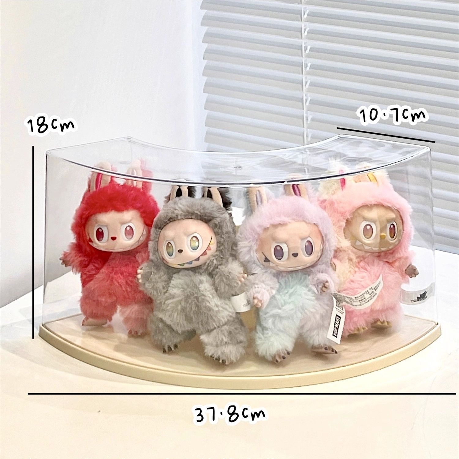 LABUBU ぬいぐるみ 4個セット ぬいぐるみ用ケース 4個セット 弧状 大容量 アクリル labubu