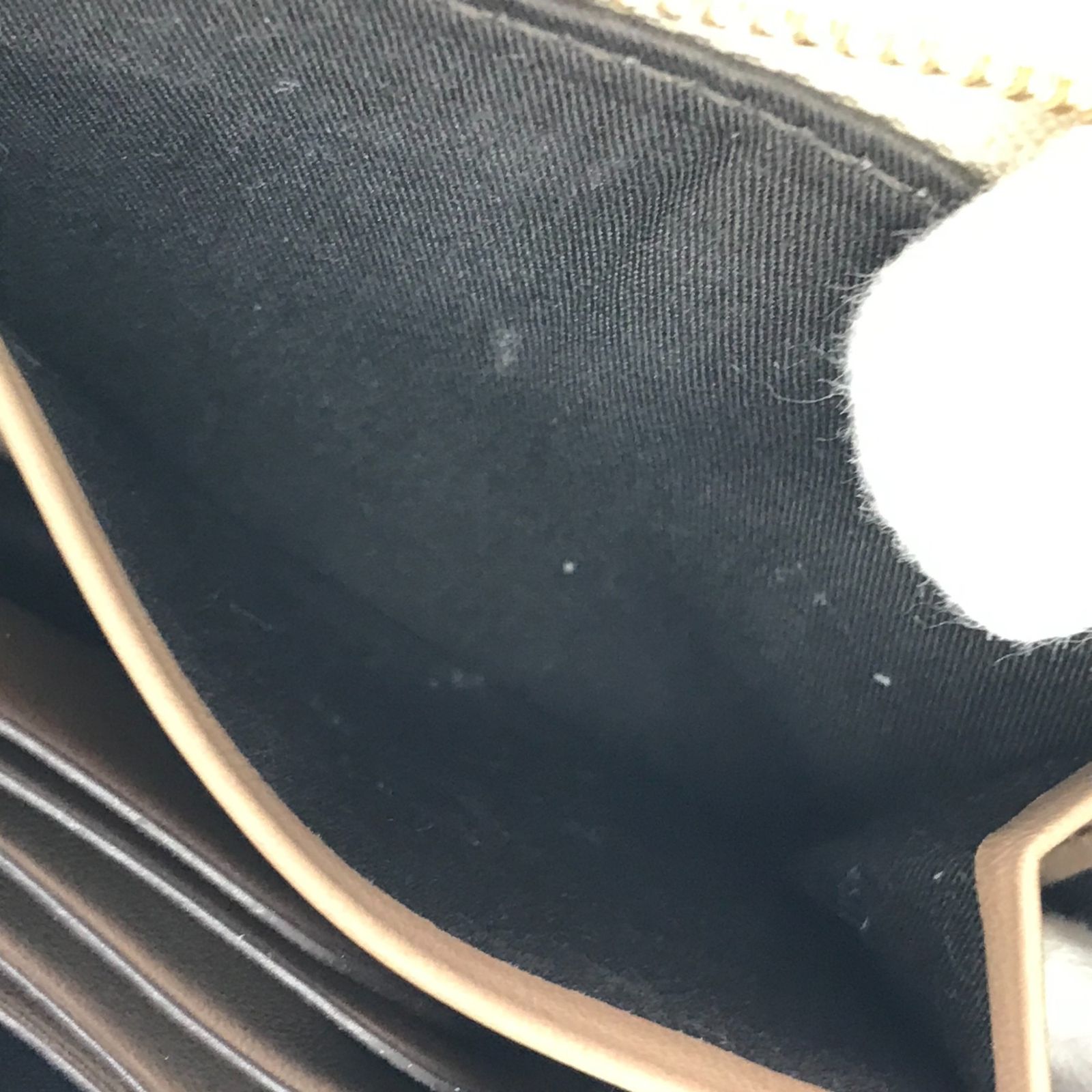 フラグメントケース オフホワイト