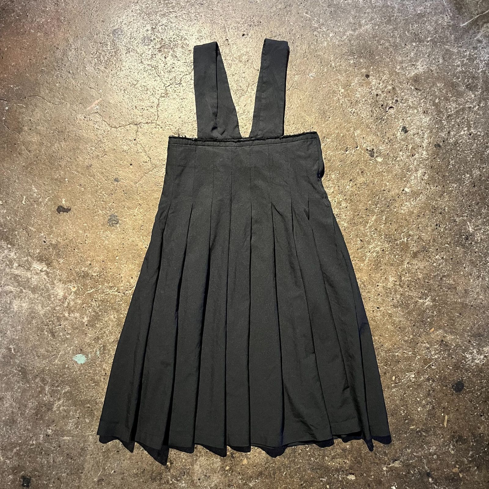 COMME des GARCONS COMME des GARCONS 20ss ポリ縮ジャンパースカート 吊りスカート エステル縮絨 コムデギャルソンコムデギャルソン コムコム 2020ss AD2019