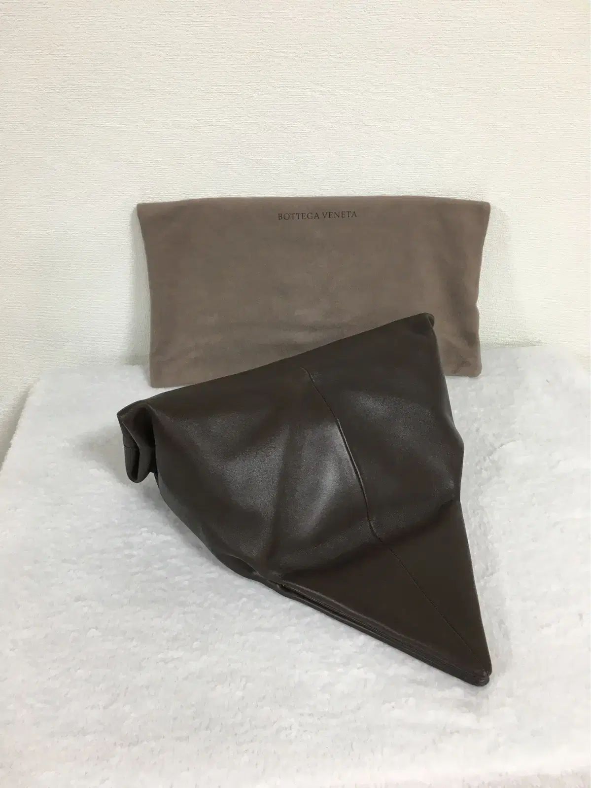 正規品 Bottega Veneta(ボッテガヴェネタ) トライアングルバッグ