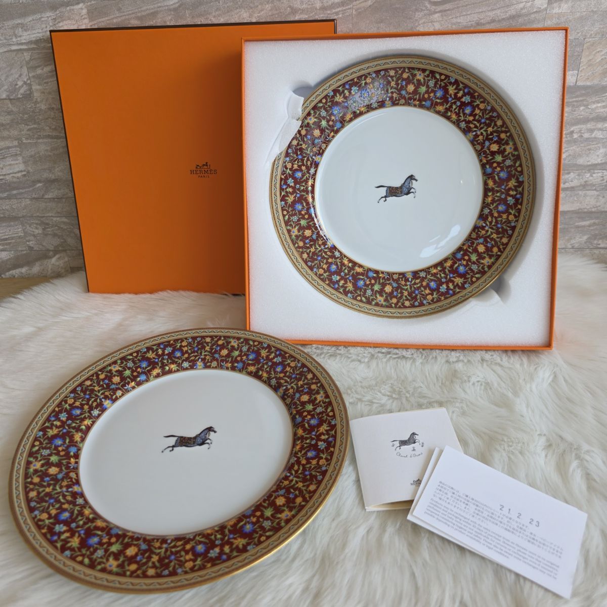 エルメス プレート シュヴァルドリアン 32cm/19cm 2枚セット 未使用 エルメス プレート シュヴァルドリアン 32cm/19cm 2枚セット 未使用