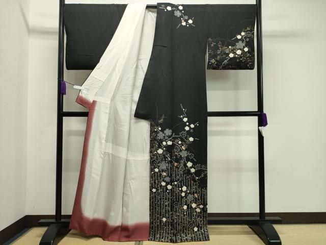 平和屋着物●訪問着　絞り　刺繍　舞蝶梅文　黒地　金彩　正絹　逸品　CAAX5785gh 平和屋着物○訪問着 絞り 刺繍 舞蝶梅文 黒地 金彩 正絹 逸品