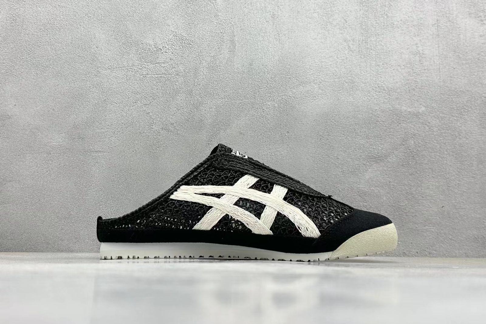 Onitsuka Tiger オニツカタイガー ミュール MEXICO 66 SABOT CREAM