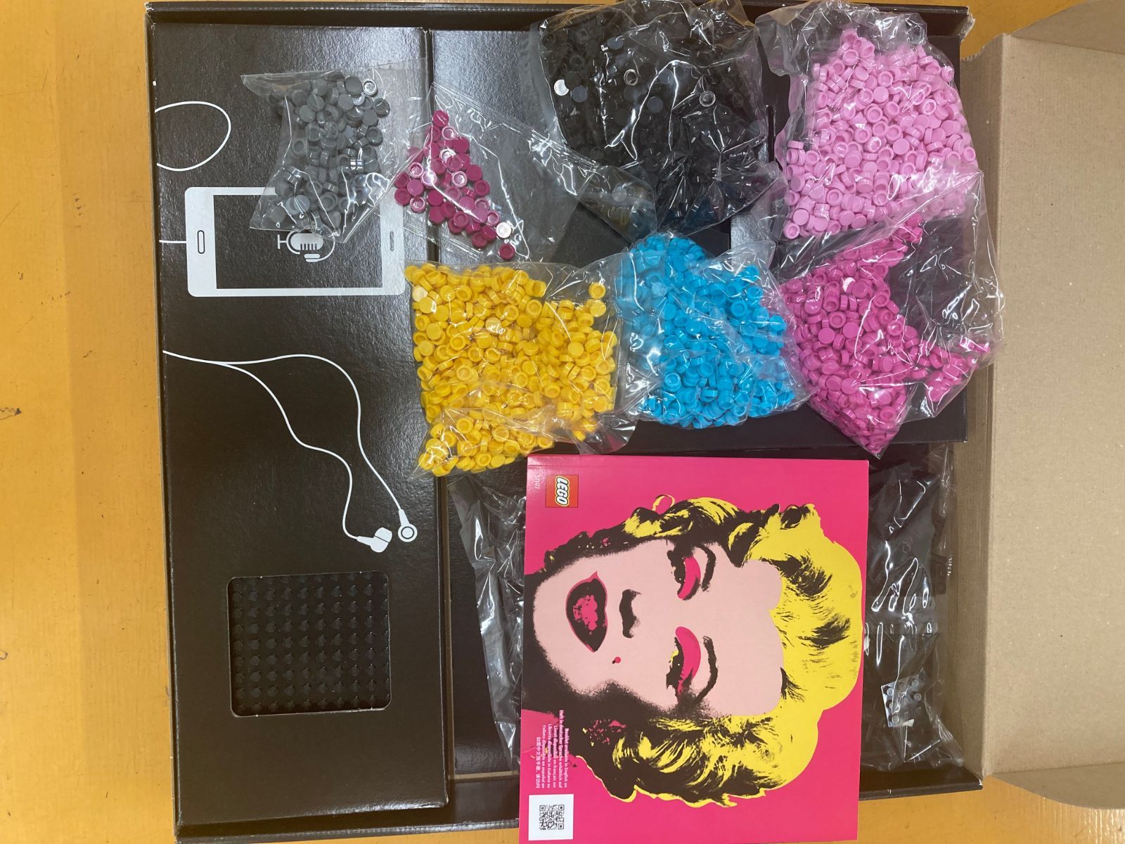 レゴ アンディ・ウォーホル　マリリン・モンロー　完成品 レゴ アンディ・ウォーホル マリリン・モンロー 完成品 Amazon.co.jp