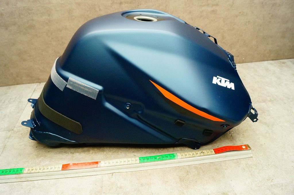 KTM 1290DUKE 純正タンク １ ネイビー 61707013144HCC 純正の元箱有