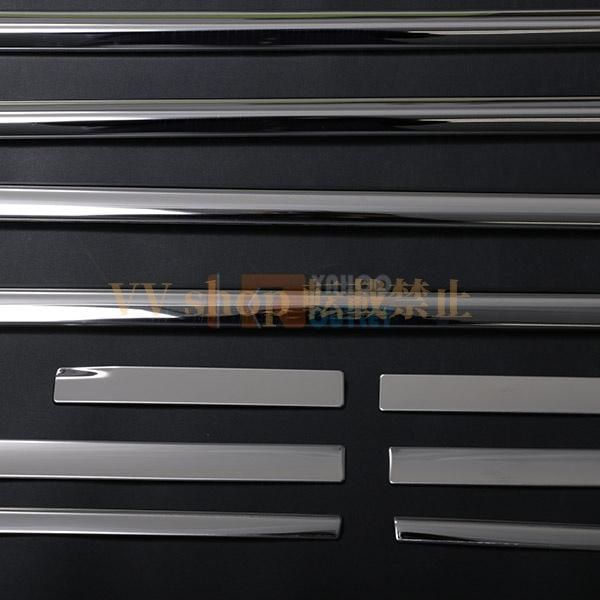 カスタム パーツ