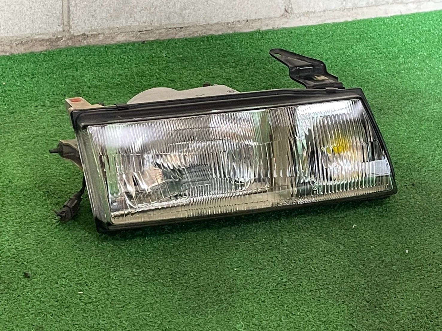 【希少 美品！！】いすゞ ジェミニ 純正 ヘッドライト 右 品番：KOITO 100-21411 JT600 JT190 ハロゲン ヘッドランプ ISUZU 車検 即納可能