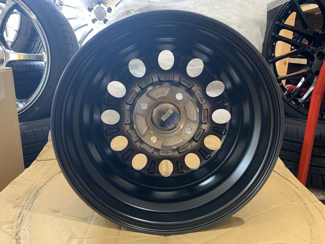 2504050 Treasure One K.Finesse D12 13インチ 4J 43 PCD100 4H 軽自動車 ワゴンR タント ムーブ バモス スペーシア ミラ N-BOX 等 TRITUETUBI_COM