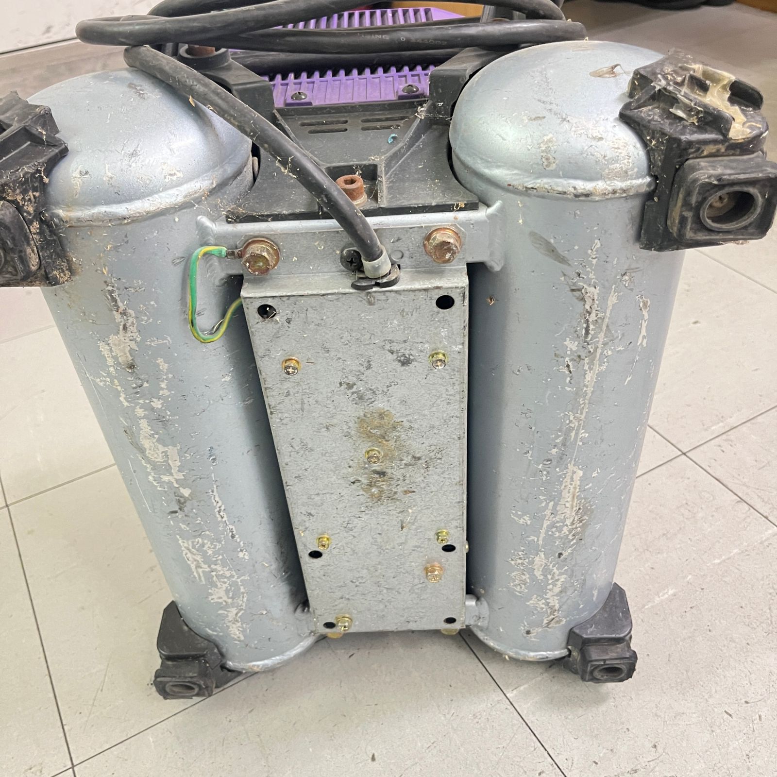 日立 HITACHI 軽搬型ベビコン PA1800V コンプレッサー エアパンチ 常圧 