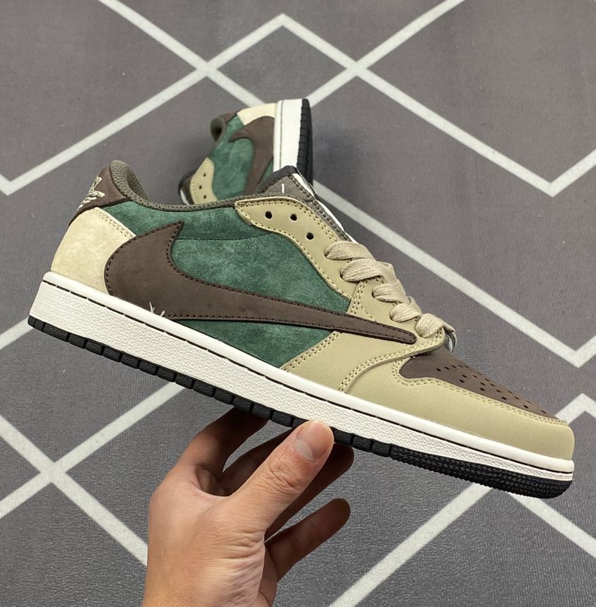 ナイキ スニーカー Travis Scott x Nike Air Jordan 1 Low OG SP”Black  