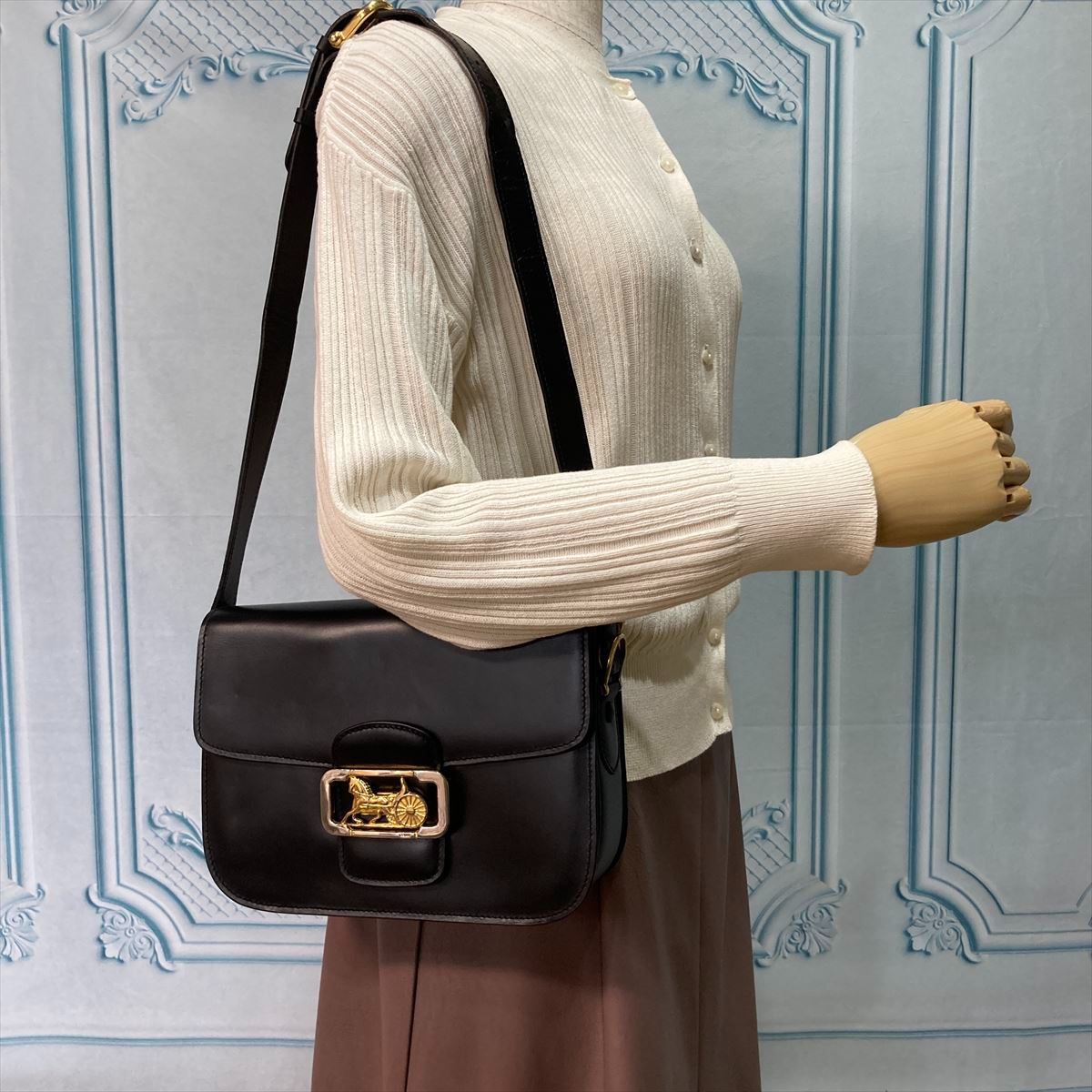 CELINE♡セリーヌ ホースキャリッジ 馬車金具モチーフ ネックレス 日本