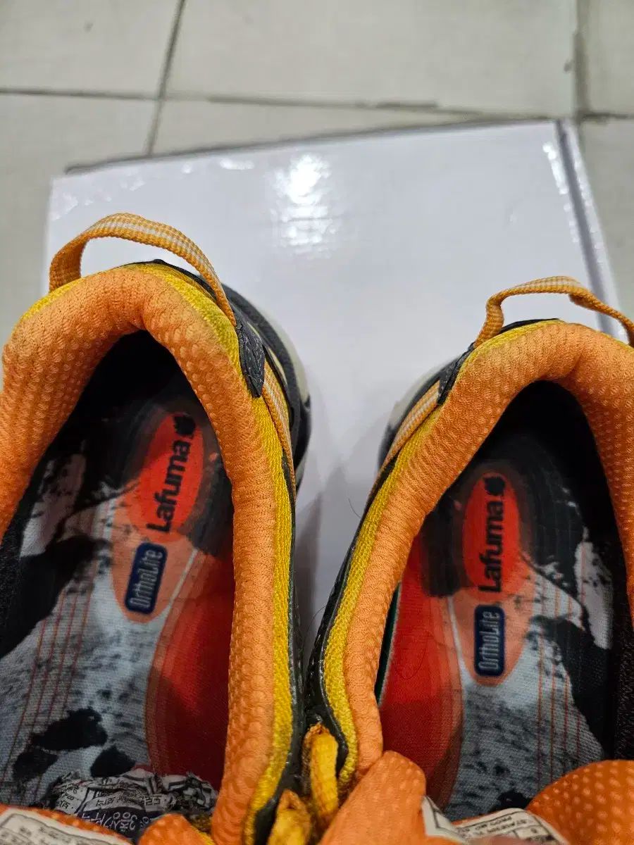 250
