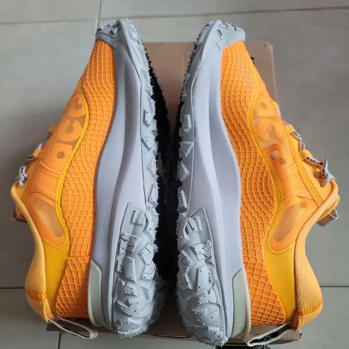 ナイキ ACG マウンテン フライ 2 ロー オレンジ 275 OLIVEOS_COM_TR