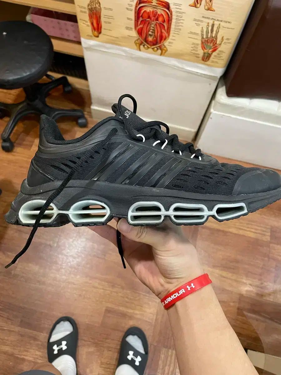 【雷市場（ポンジャン）商品韓国直送】 adidas(アディダス) 靴