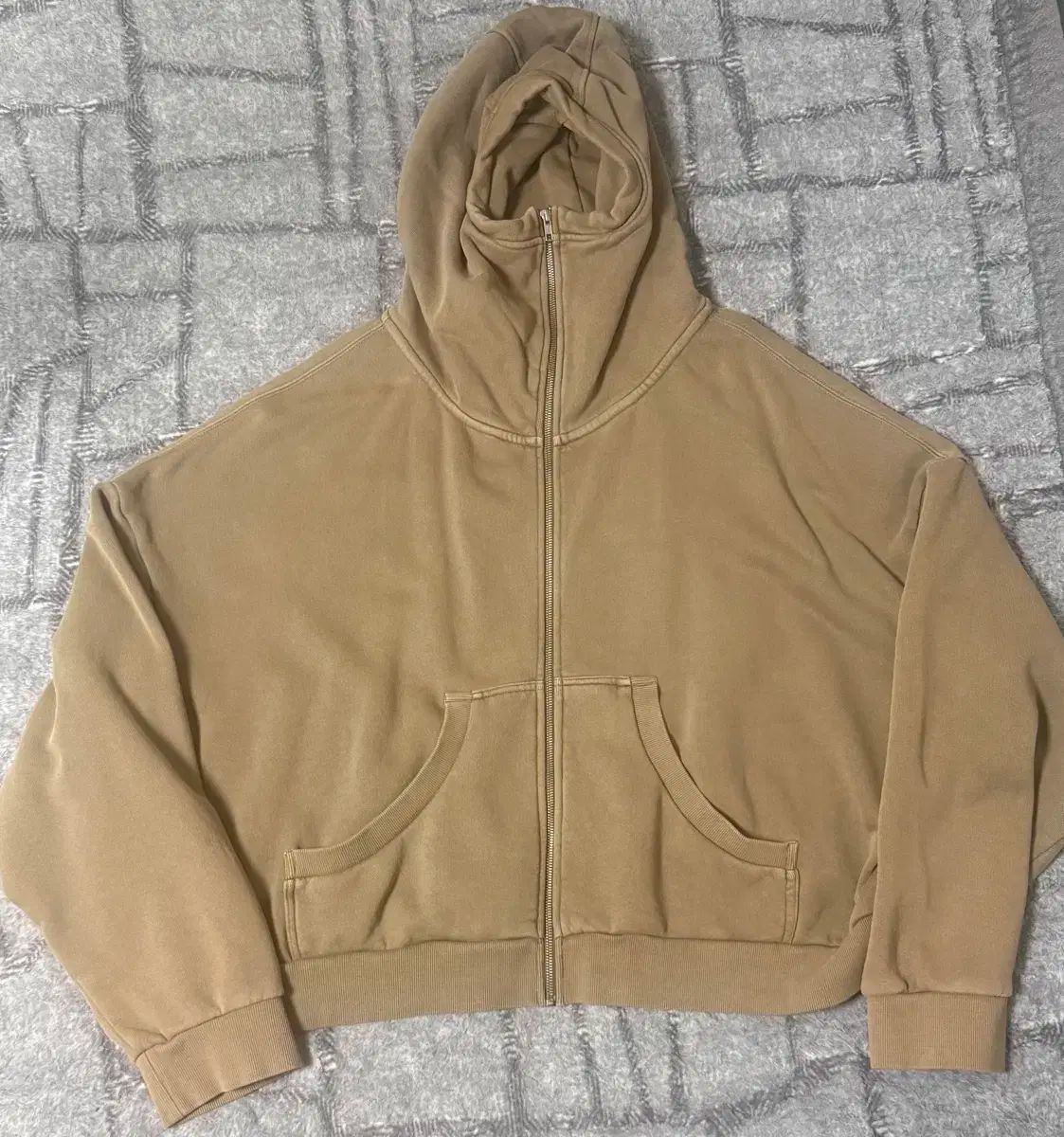 L 全体 スタジオ フード付き ジップアップパーカー CORK