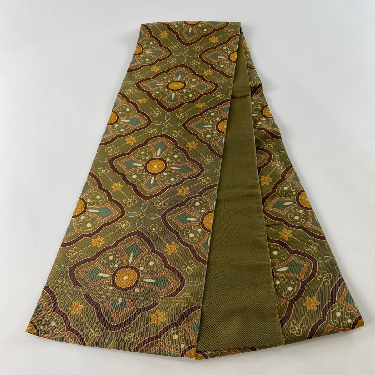 5400円から値引き中 着物 名品 袋帯 クリーム 服部織物 二重箔織 こはく錦 花唐草 華文 横段模様 金糸 箔 六通 正絹 5400円から値引き中 着物 名品 美品 袋帯 薄茶色 幾何学 ぼかし 金糸