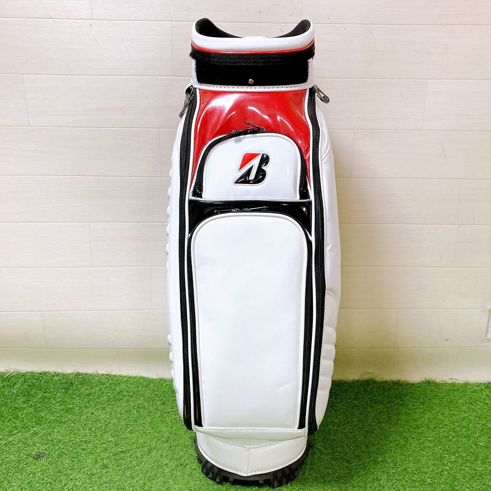 M6.ブリジストン　ツアービー　X キャディーバッグ　エナメル　3点式　ゴルフ M6.ブリジストン ツアービー X キャディーバッグ エナメル 3点式