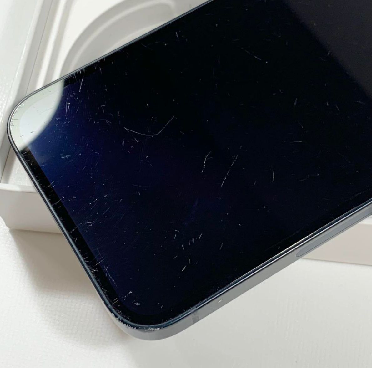 バッテリー84% 】iPhone 14｜256gb｜SIMフリー版 iphone 充電 ケーブル