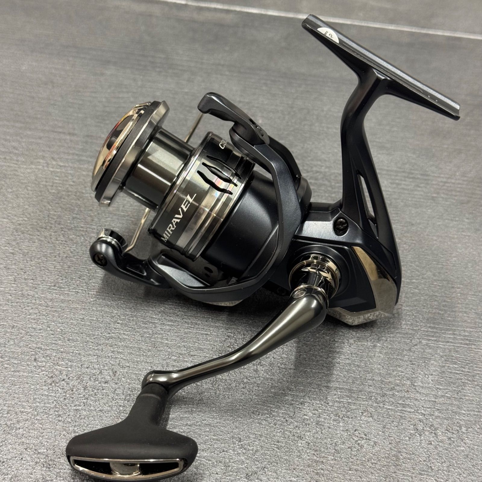 シマノ ミラベル 2500S by アウトドア・釣り・旅行用品 シマノ 22