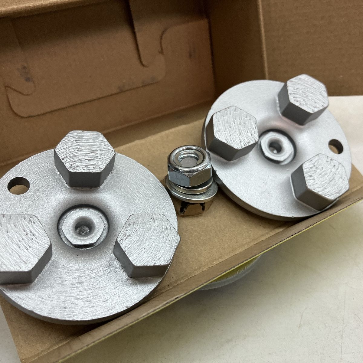 LINAX ダイヤカッター 床研削機用 カッター シルバー 数量3個入 LINAX ダイヤカッター 床研削機用 カッター シルバー 数量3個入