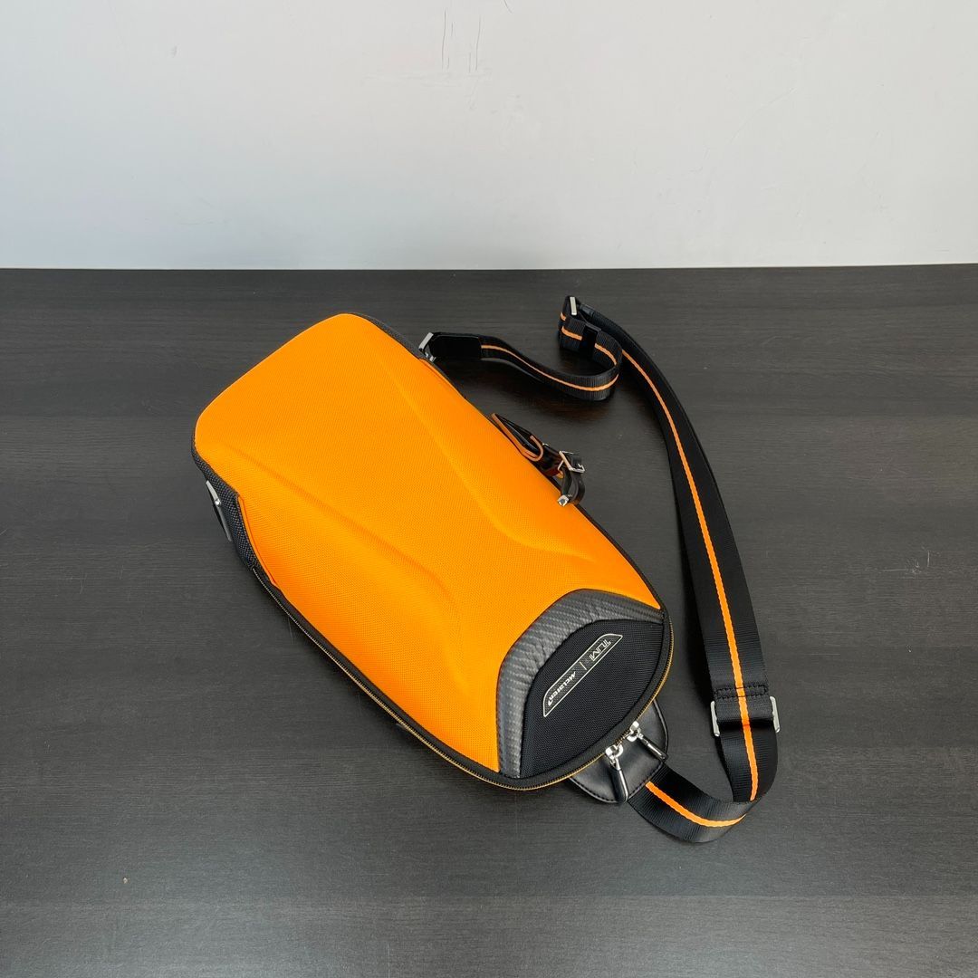 洗練スタイル TUMI×MCLAREN トルク スリング ボディ ショルダーバッグ 