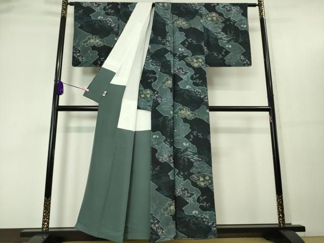 平和屋着物○伝統工芸士 七代目 吉澤与市 紬 絞り 花唐草間道 正絹