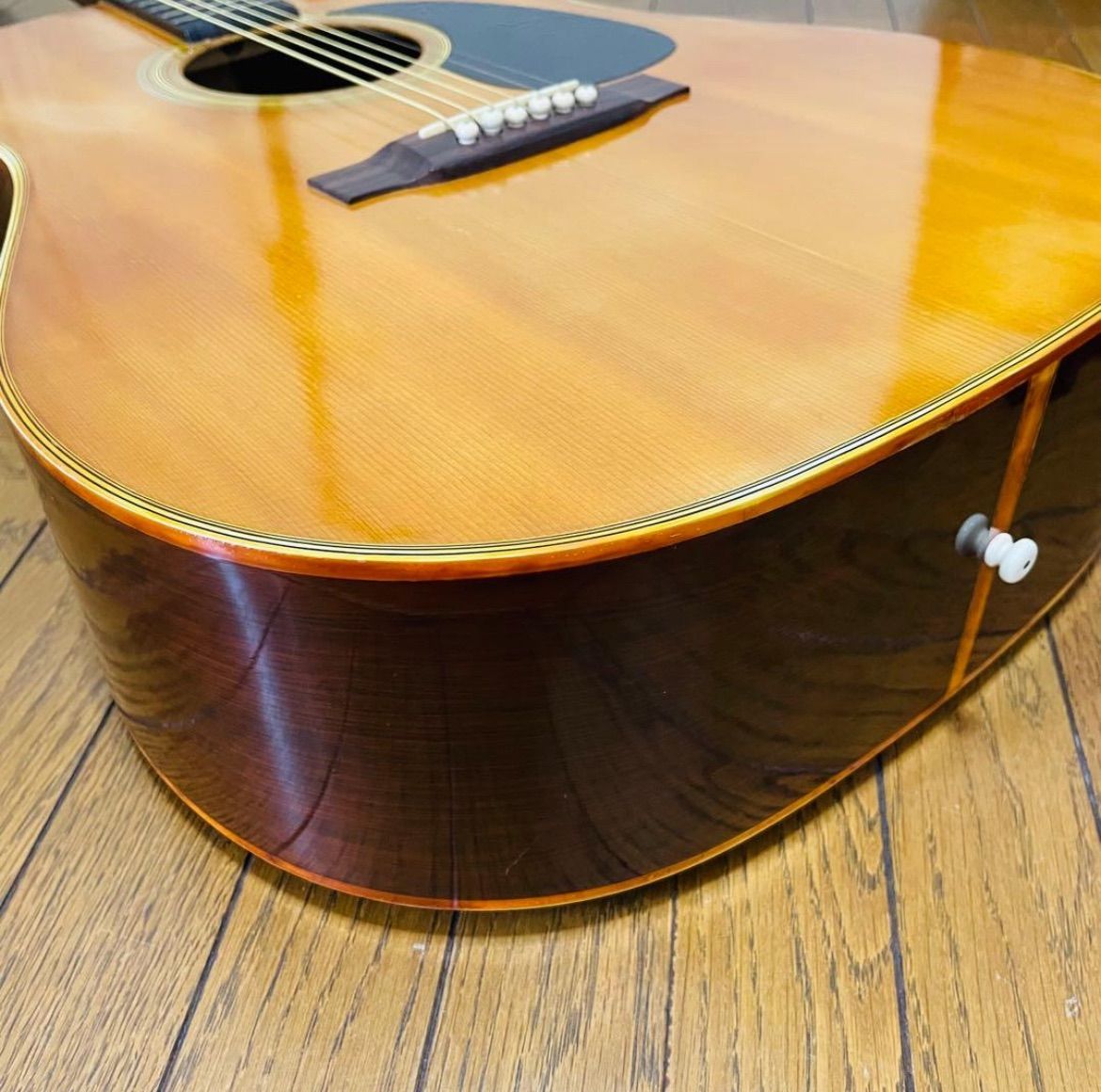 アコースティックギター ハードケース付