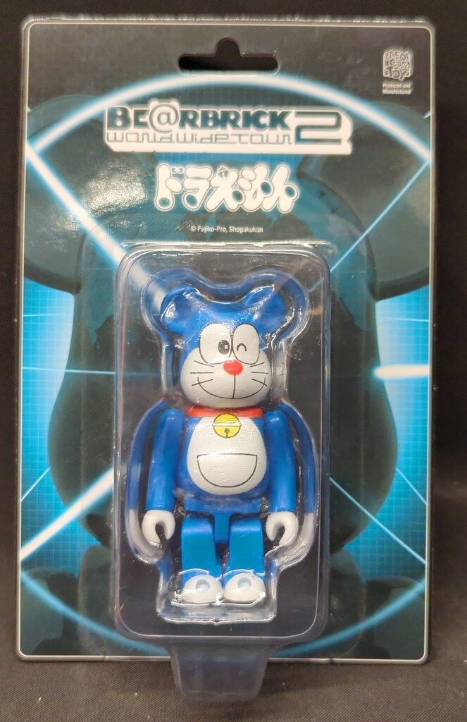 ベアブリック　WORLD wide tour2 Medicom Toy Bearbrick 400% muveil WORLD WIDE TOUR 2 in Osaka