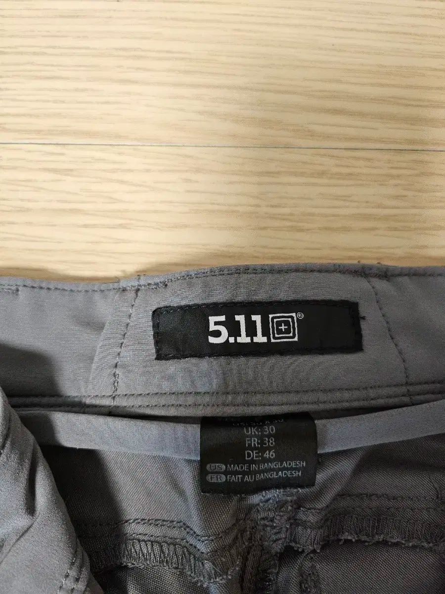 5.11 TACTICAL タクティカル グレー ズボン