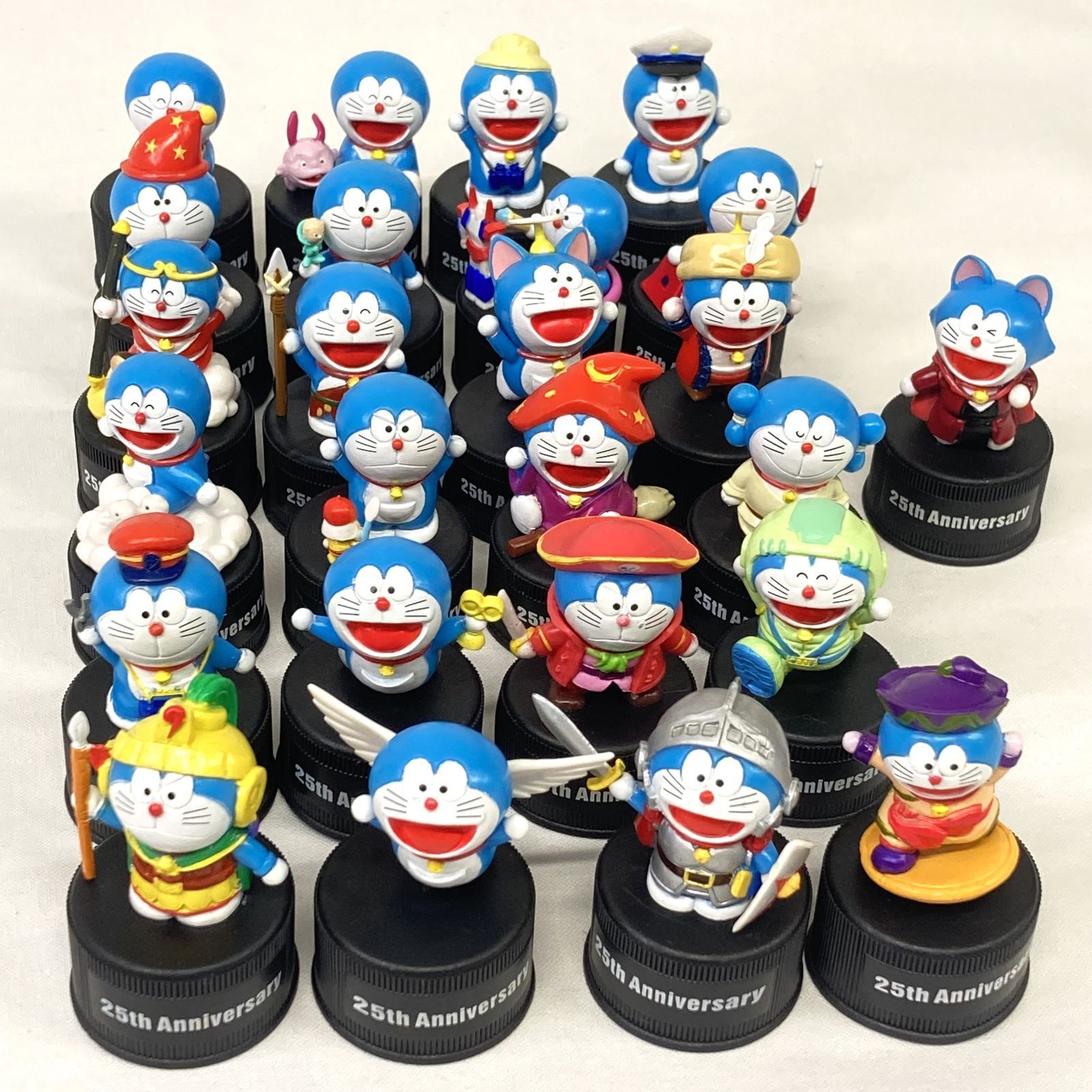 冬前セールにつき50％OFF】【フルコンプ】ドラえもん25周年ボトル