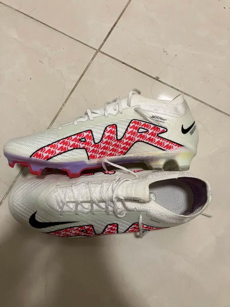 思わず買いたくなる！NIKE(ナイキ) マーキュリアル ヴェイパー 15 エリート FG 280mm 立ったまま調節