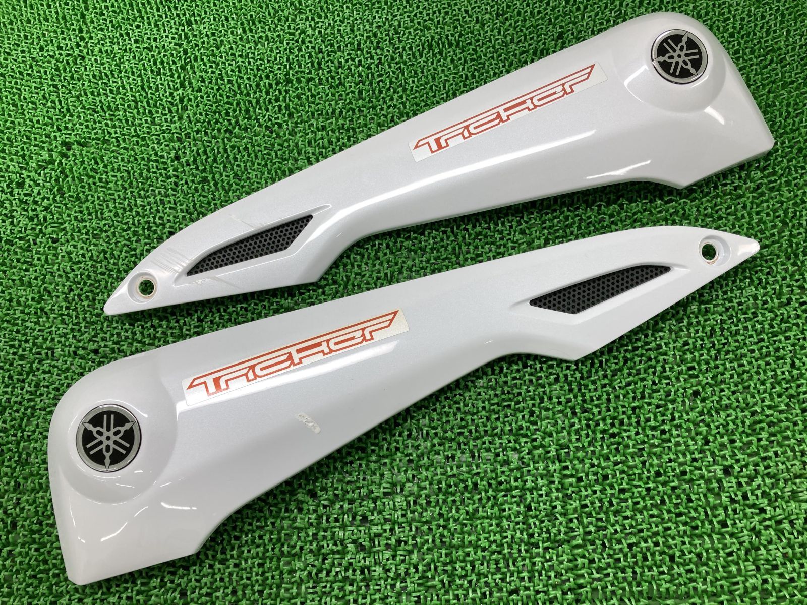トリッカー サイドカバー 左右 パール 5XT ヤマハ 純正 中古 バイク