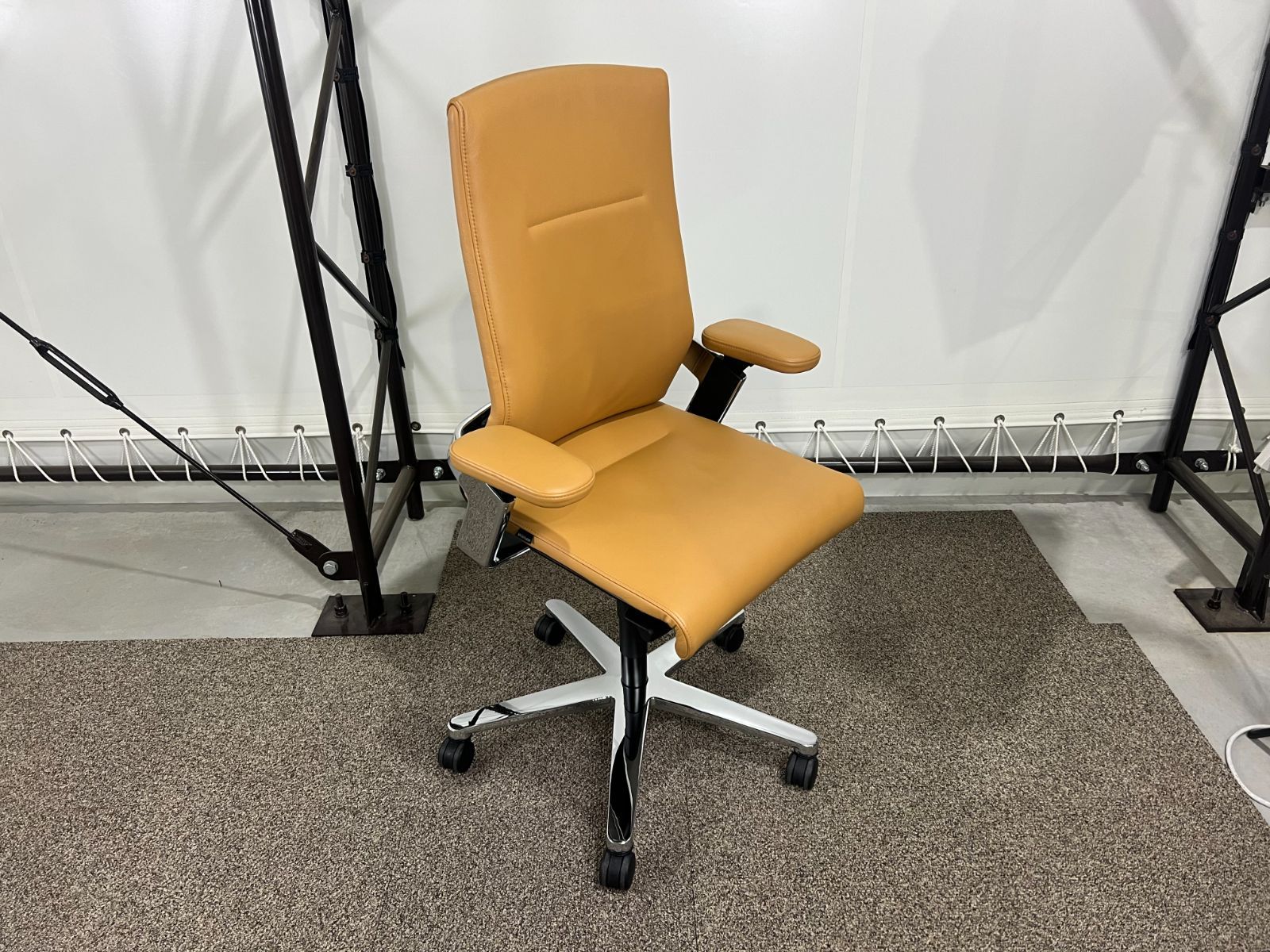 ウィルクハーン ON 175/71 本革 中古 Wilkhahn（ウィルクハーン