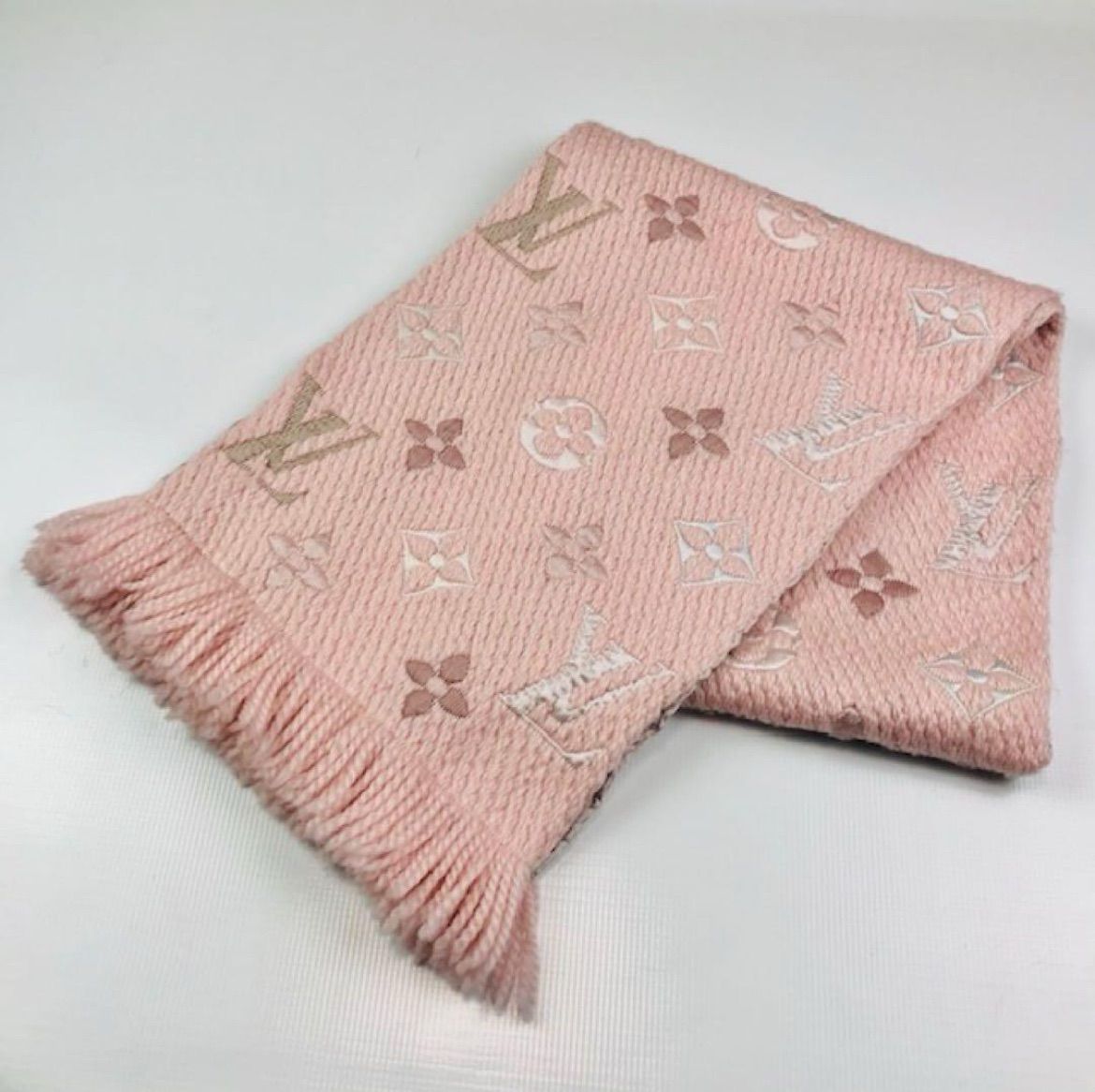 LOUIS VUITTON ルイヴィトン レディース エシャルプ ロゴマニア レインボー モノグラムデザイン シルク混ウール マフラー|イタリア製 フリンジ ブランド 秋冬物 ファッション 小物 レディース カジュアル