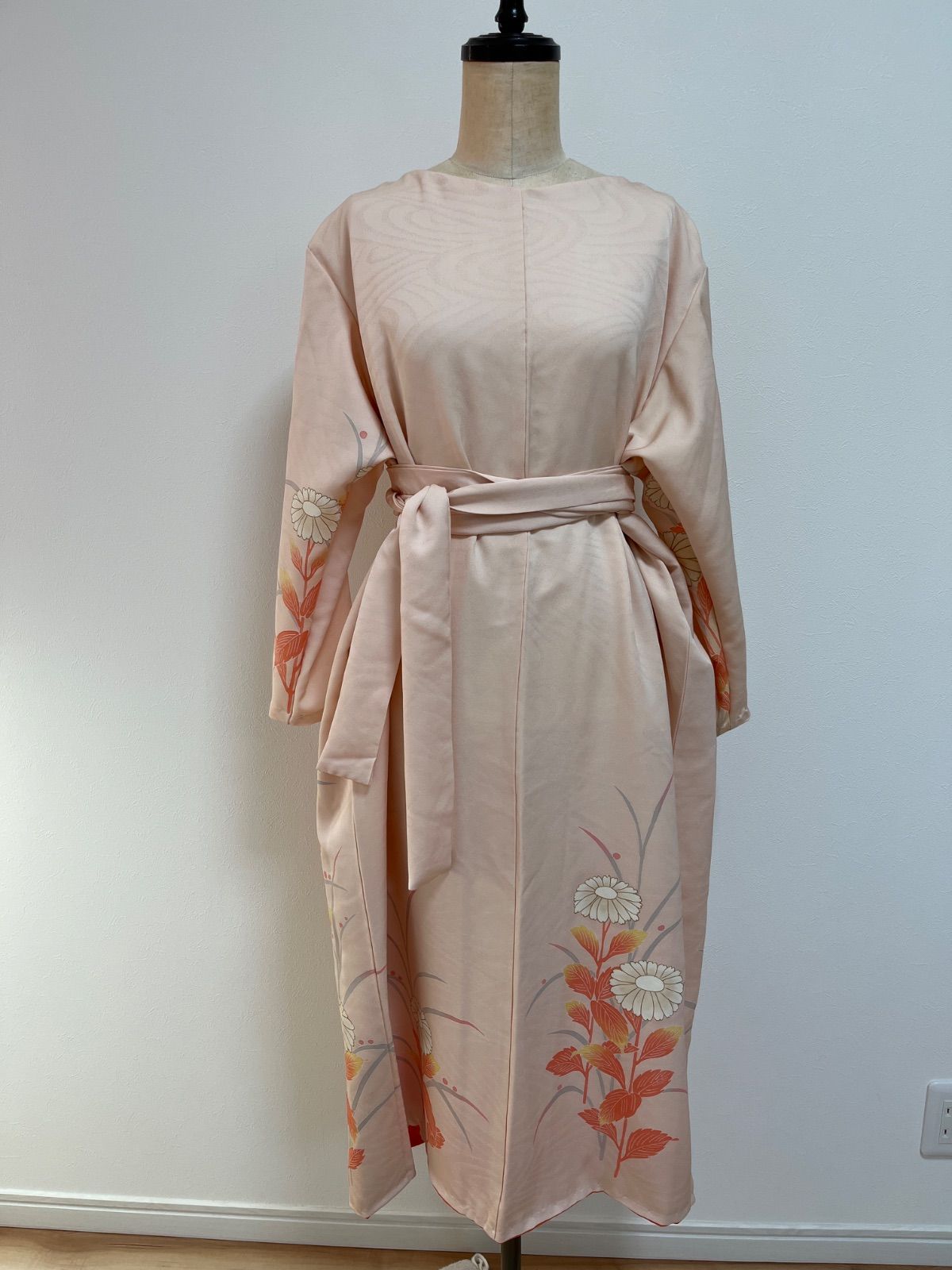 お値下げ着物リメイク　ゆったりサイズ ハンドメイド 花柄 セットアップ 多色 zunezune 値下げ品 留袖ドレス ゆったりサイズ 7分袖 金彩 zunezune 13