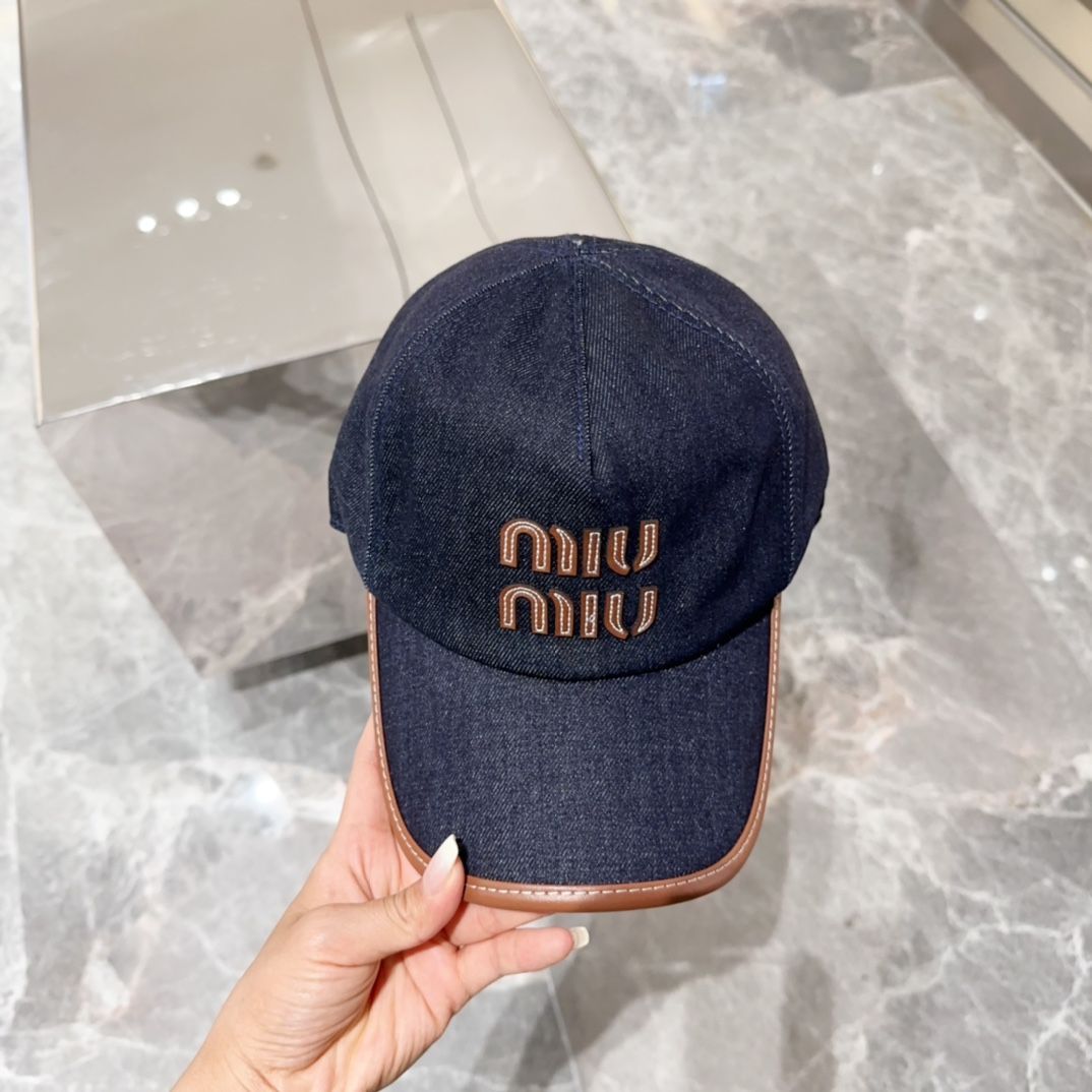 Miu Miu ミュミュ ベースボールキャップ キャンバス デニムブルー - メルカリ